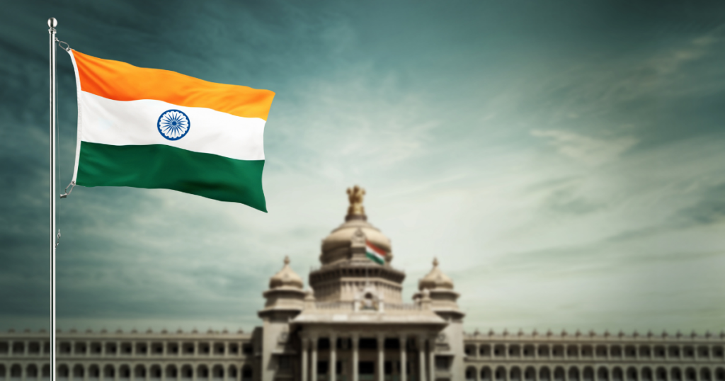 parlamento indiano con bandiera indiana