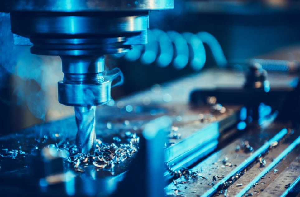 industria metalmeccanica macchina che lavora il ferro